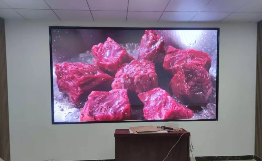 荆门型号:P1.86   尺寸:3.2×1.76   像素点:1920×946